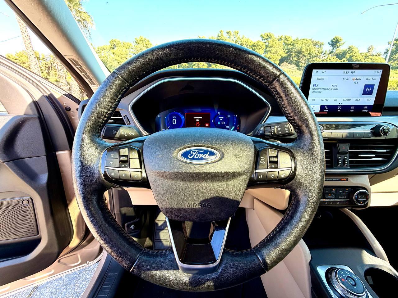 Ford Escape Hybrid Titanium 2021