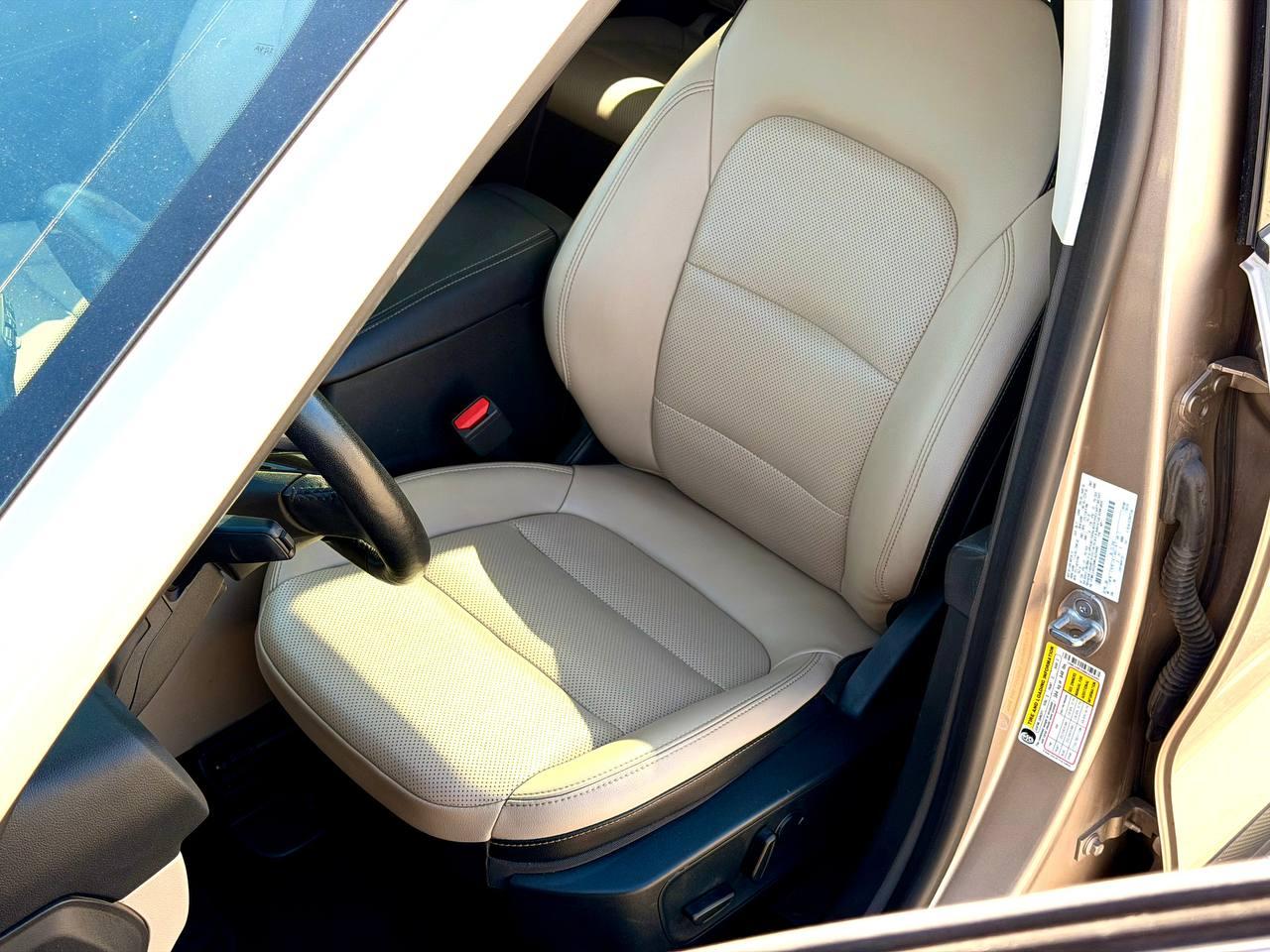 Ford Escape Hybrid Titanium 2021