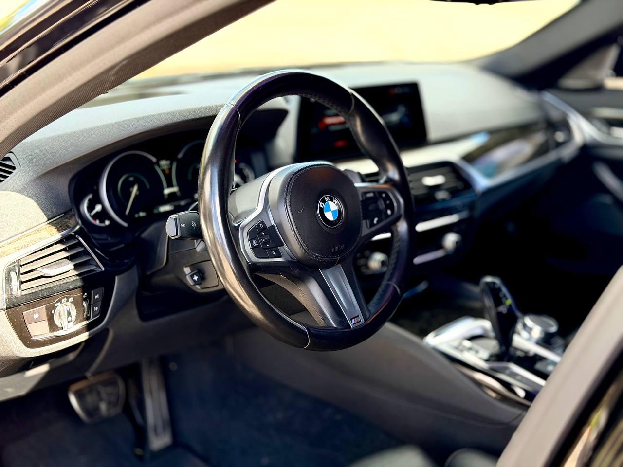 BMW 5-Series 530e iPerformance 2018