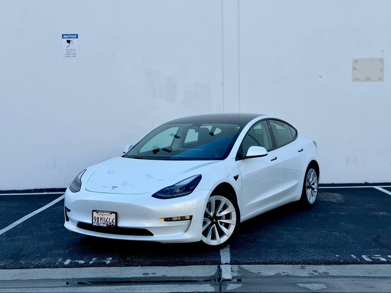 2022 Tesla Model 3 Base