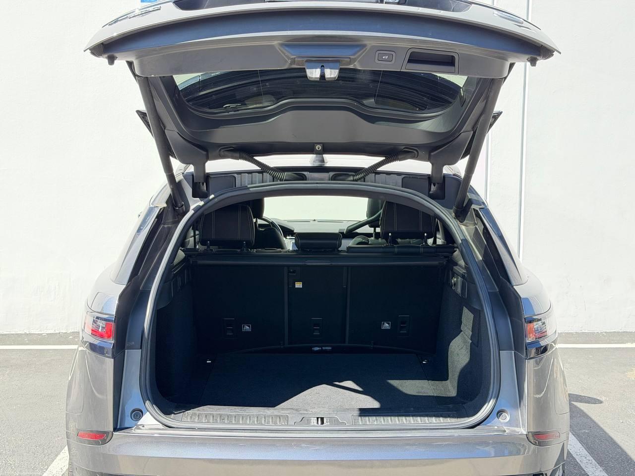 Land Rover Range Rover Velar R-Dynamic SE 2018