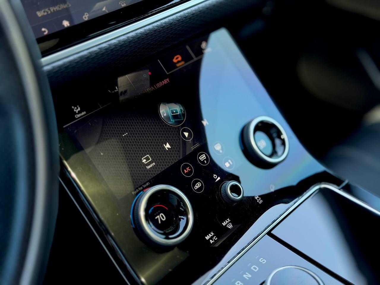 Land Rover Range Rover Velar R-Dynamic SE 2018