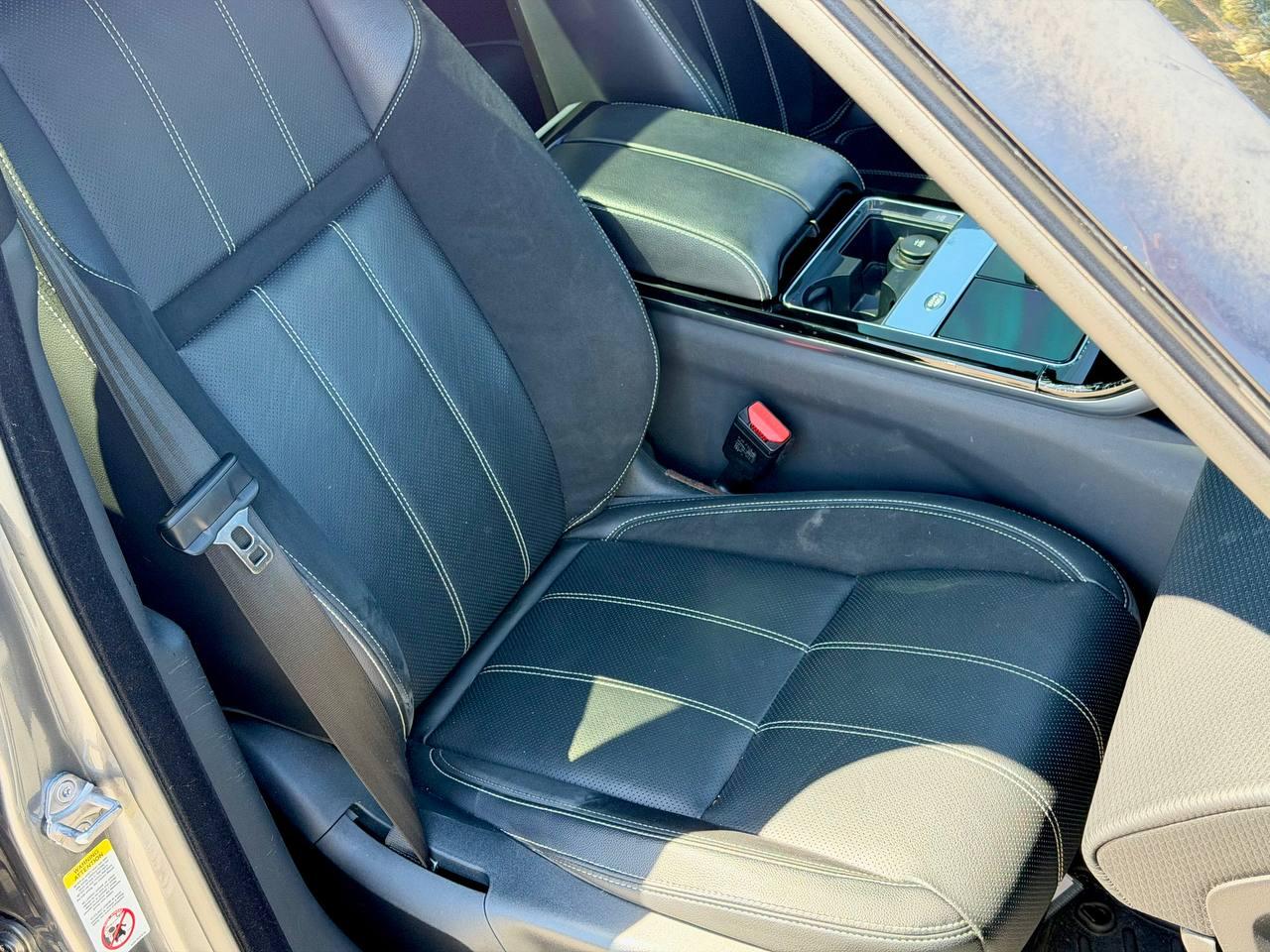 Land Rover Range Rover Velar R-Dynamic SE 2018