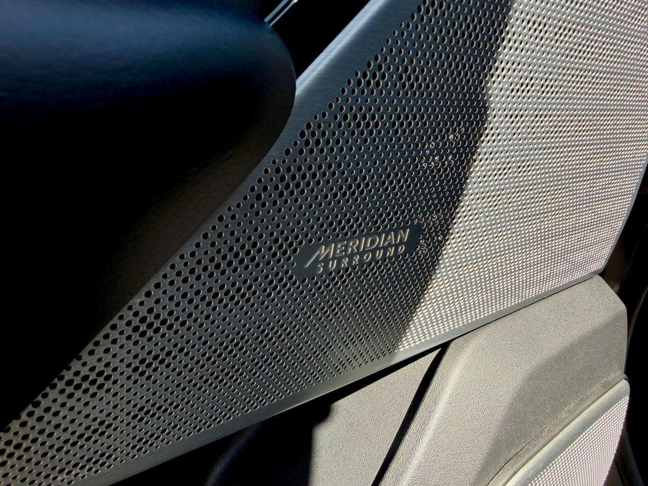 Land Rover Range Rover Velar R-Dynamic SE 2018