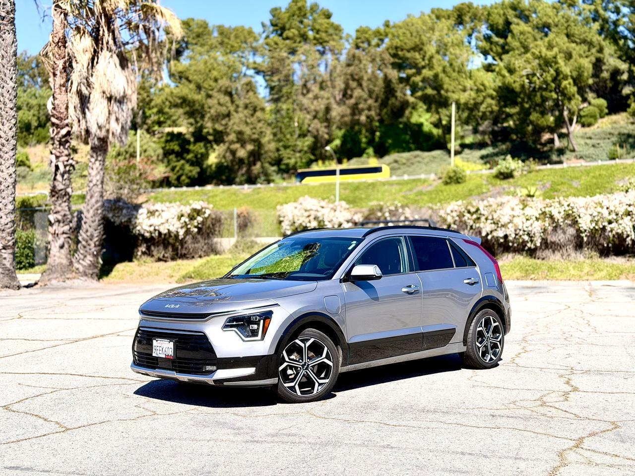 Kia Niro SX Touring 2023