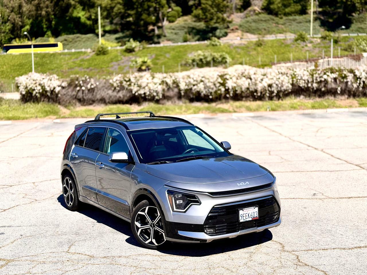 Kia Niro SX Touring 2023