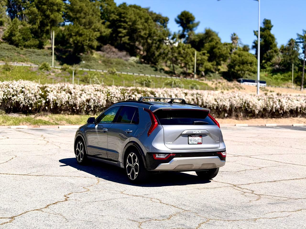 Kia Niro SX Touring 2023