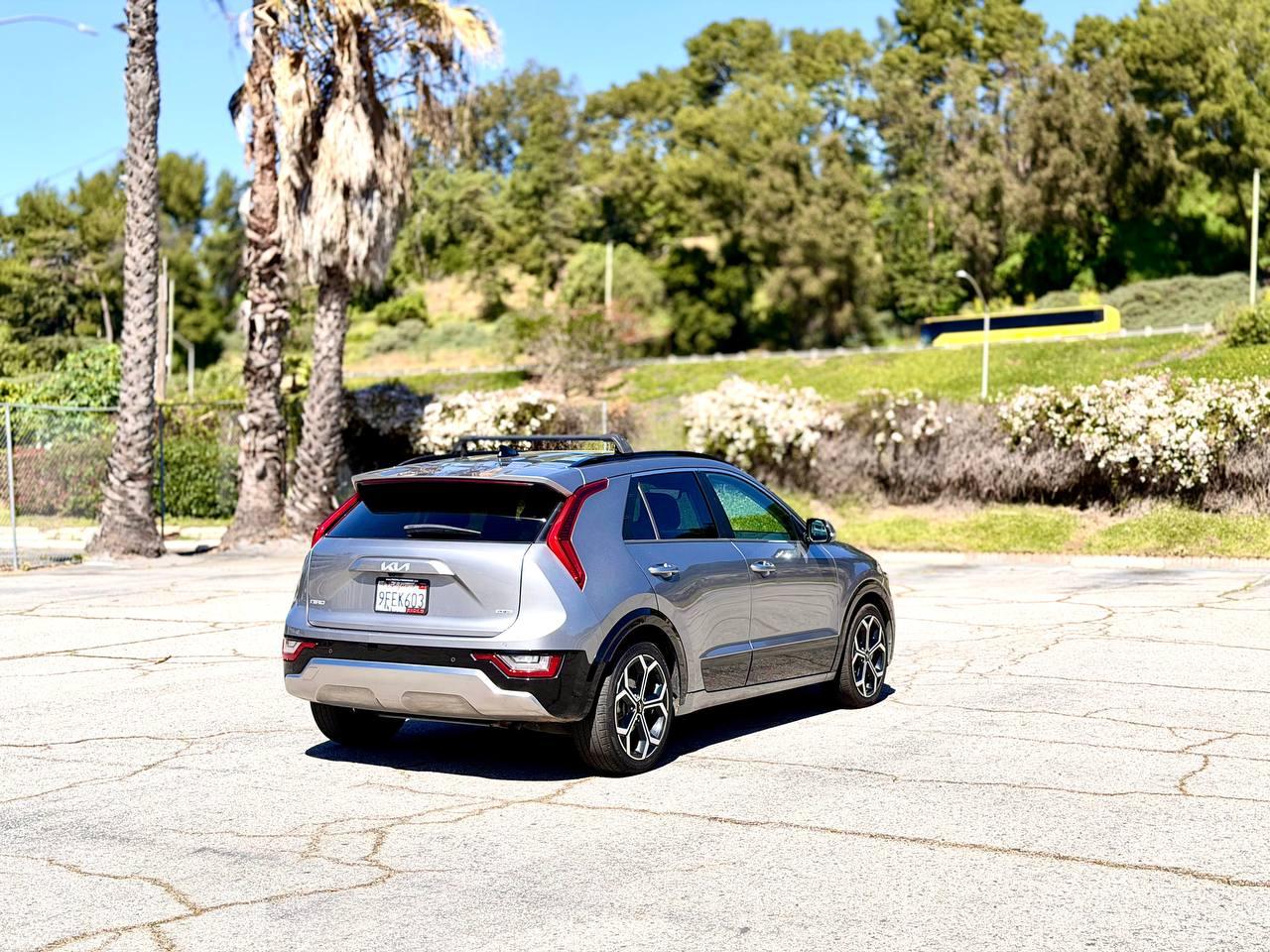 Kia Niro SX Touring 2023