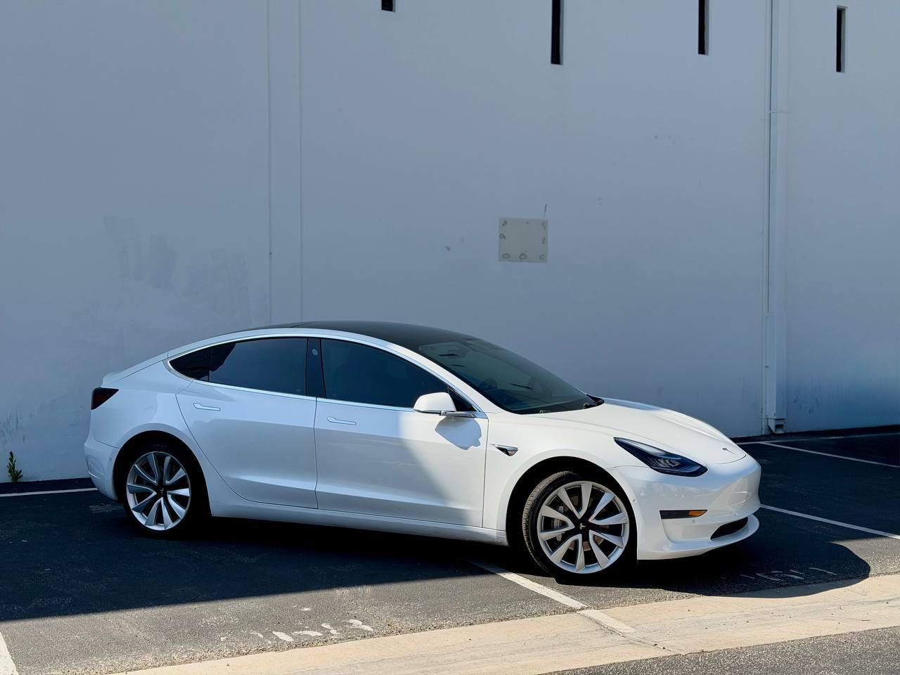 Tesla Model 3 Standard Range Plus 2019