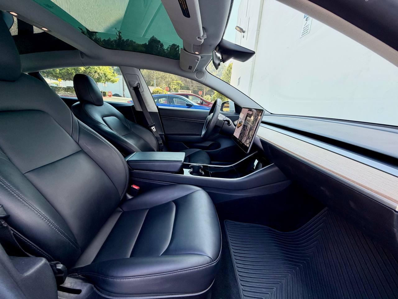 Tesla Model 3 Standard Range Plus 2019