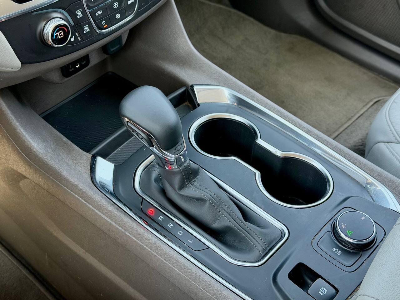 Chevrolet Traverse LT Leather FWD 2019