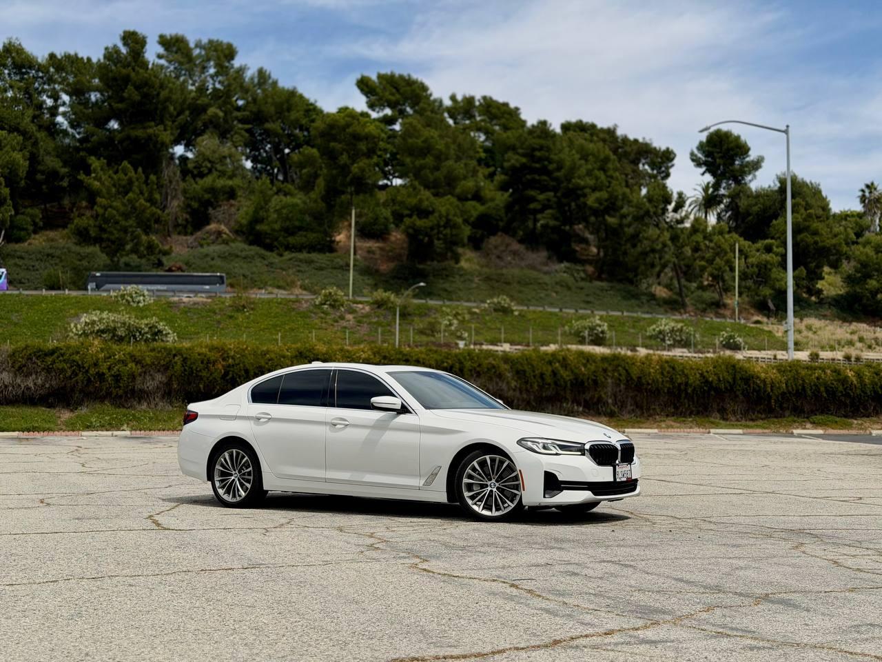 BMW 5-Series 530i 2021