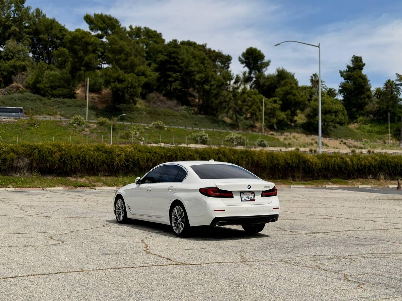 BMW 5-Series 530i 2021