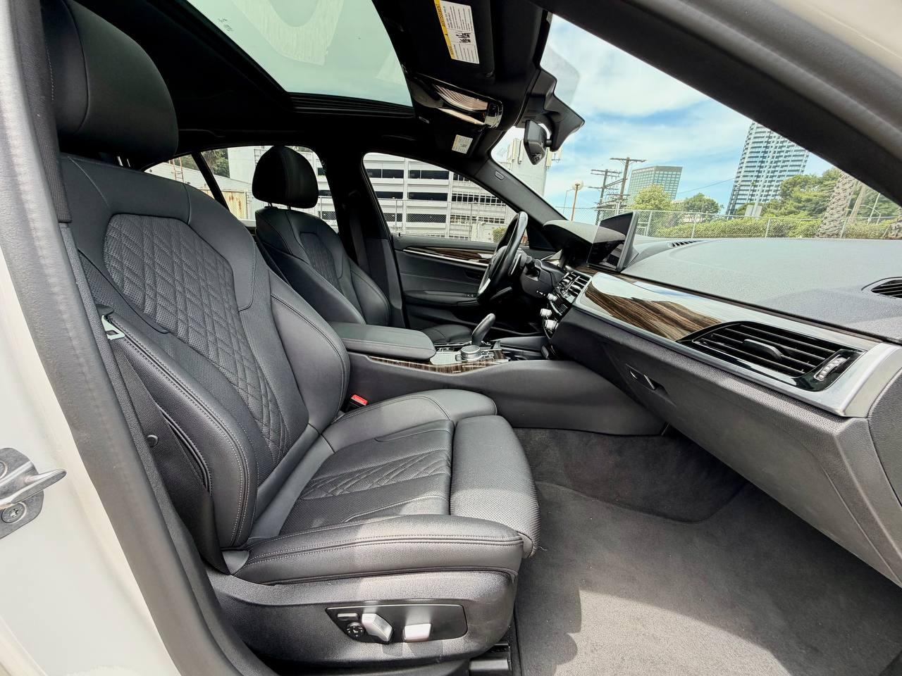 BMW 5-Series 530i 2021