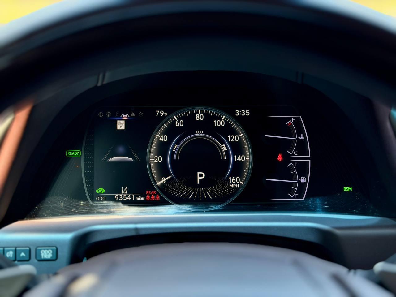 Lexus ES 300h  2019
