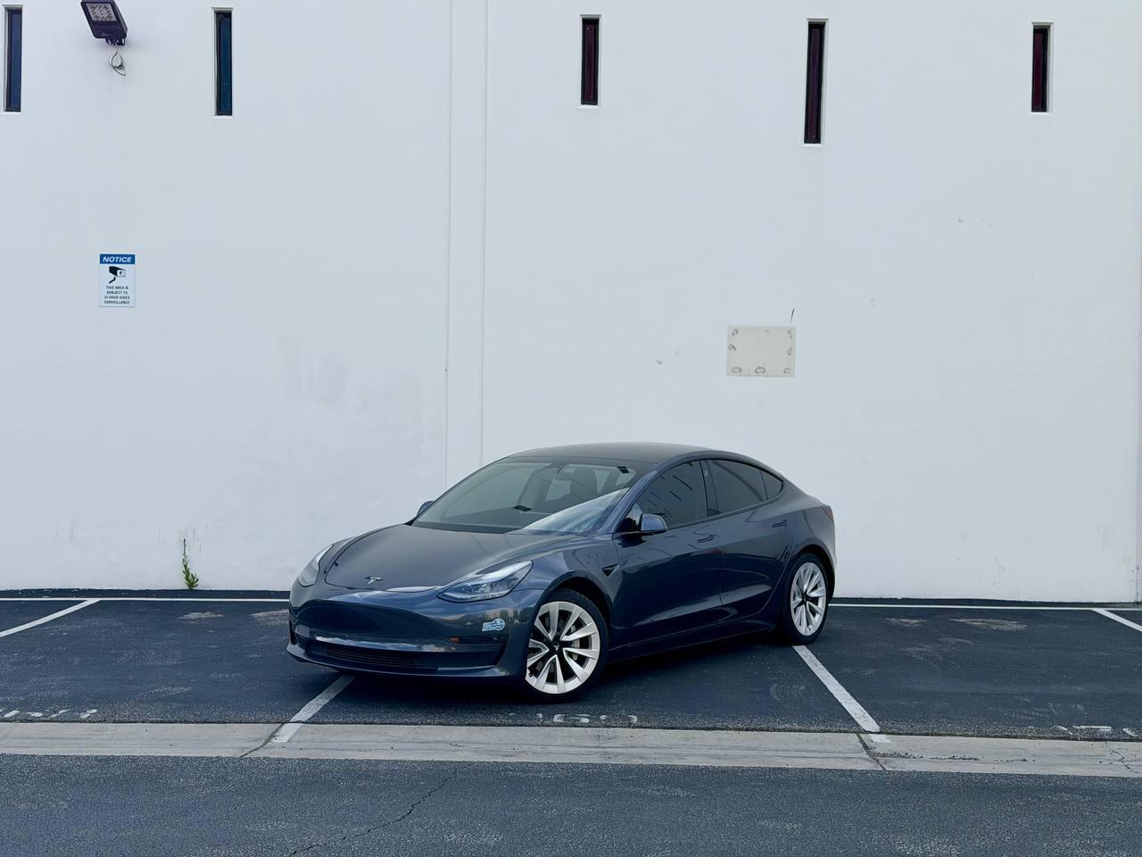 2021 Tesla Model 3 Standard Range Plus