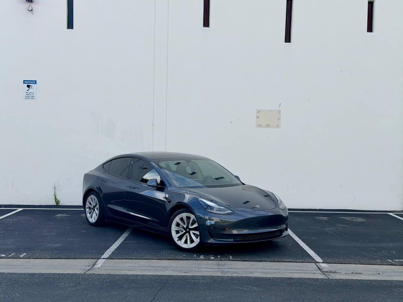 Tesla Model 3 Standard Range Plus 2021