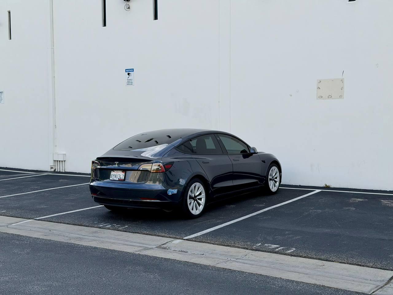 Tesla Model 3 Standard Range Plus 2021