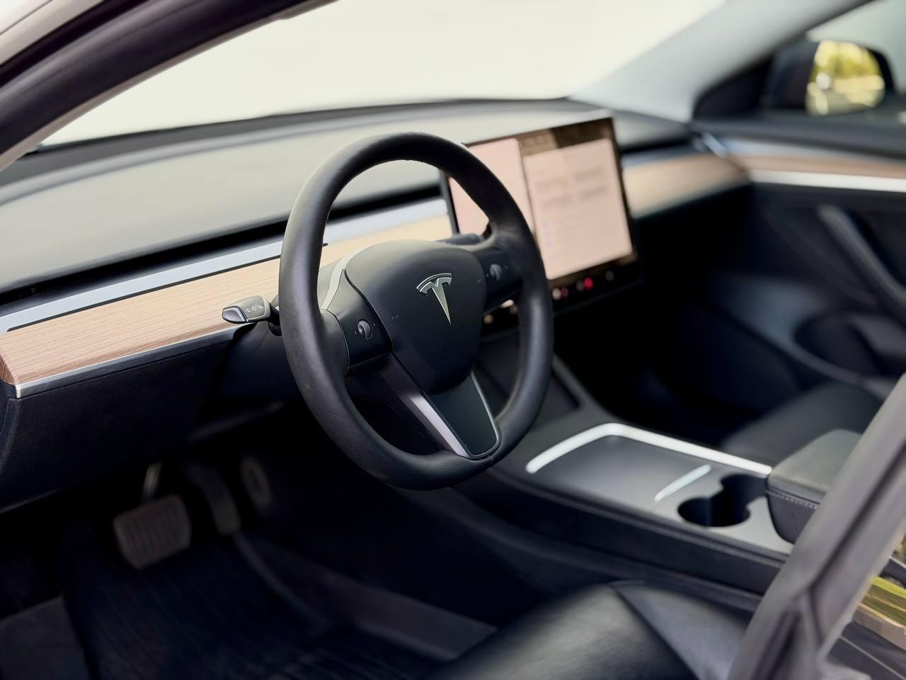 Tesla Model 3 Standard Range Plus 2021