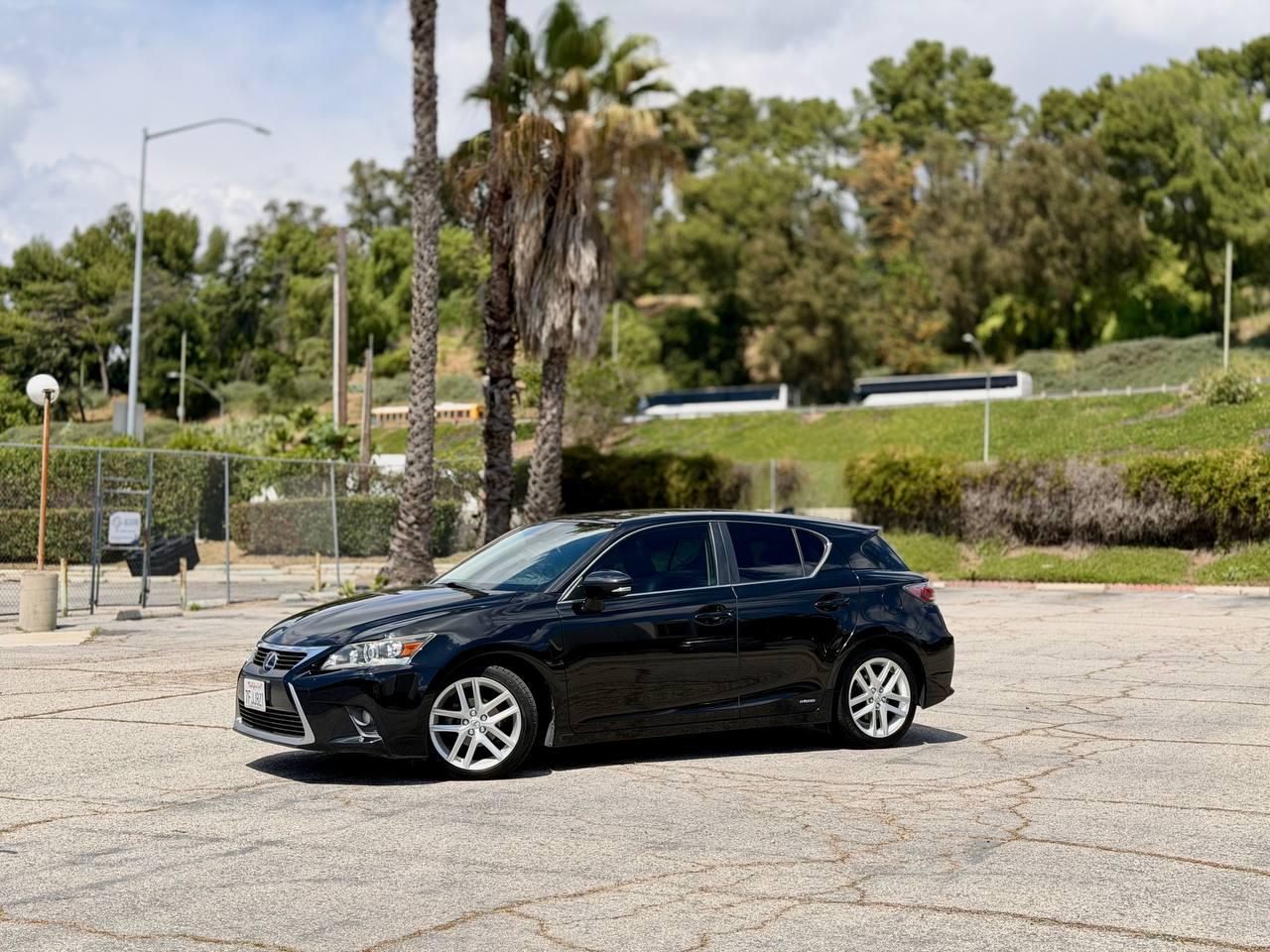 Lexus CT 200h Base 2014