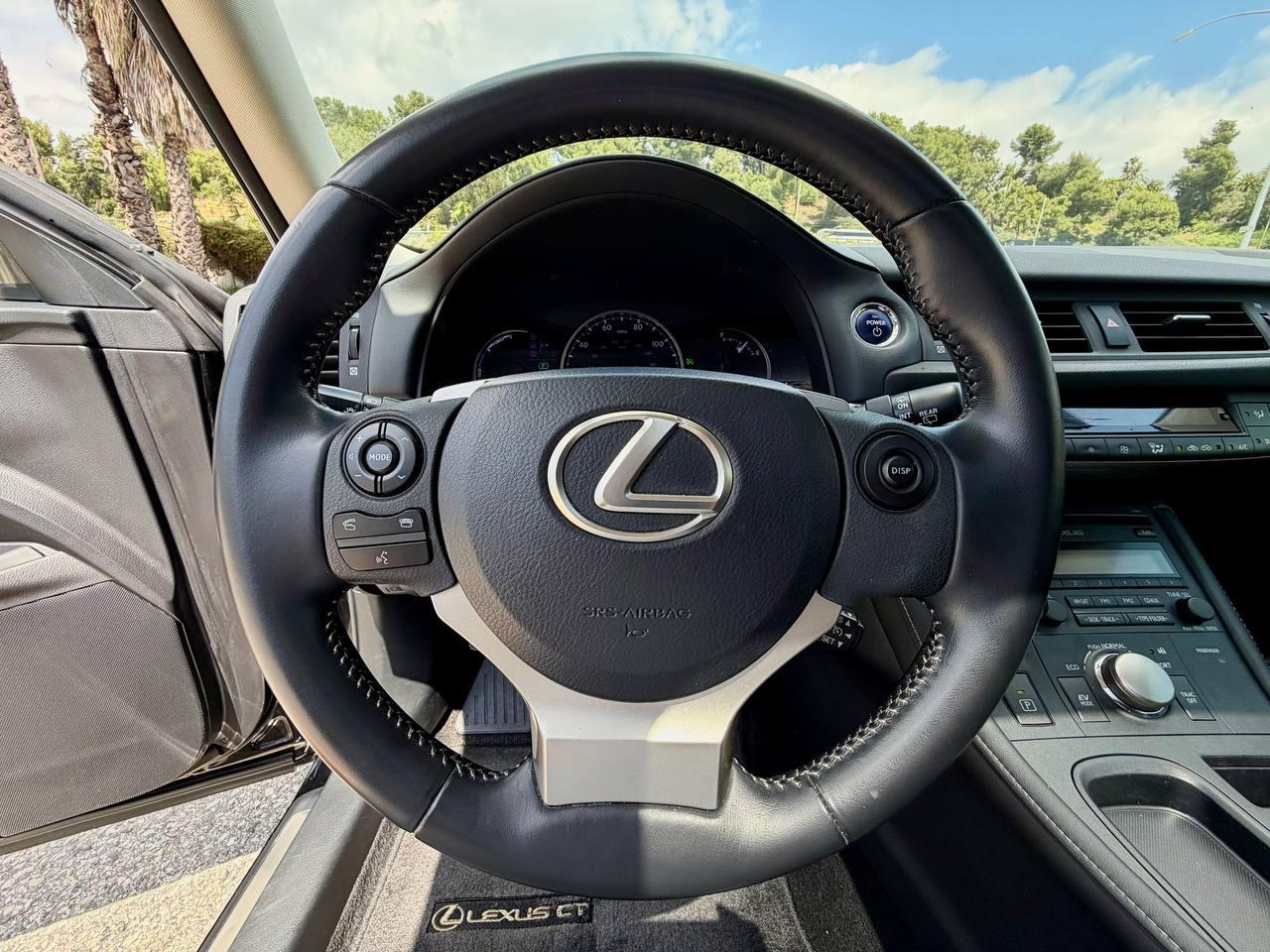 Lexus CT 200h Base 2014