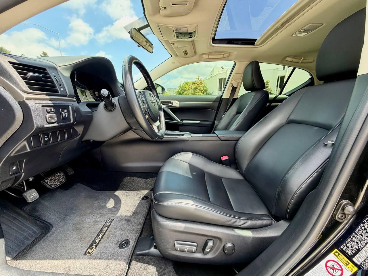 Lexus CT 200h Base 2014