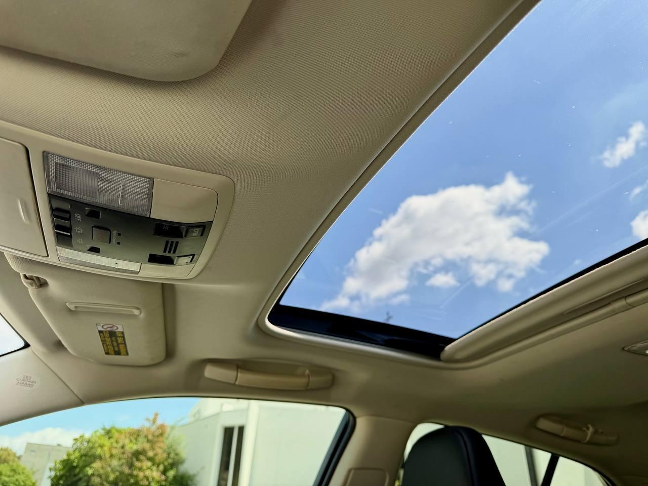 Lexus CT 200h Base 2014