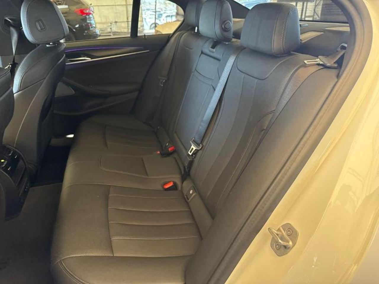 BMW 5-Series 540i 2021