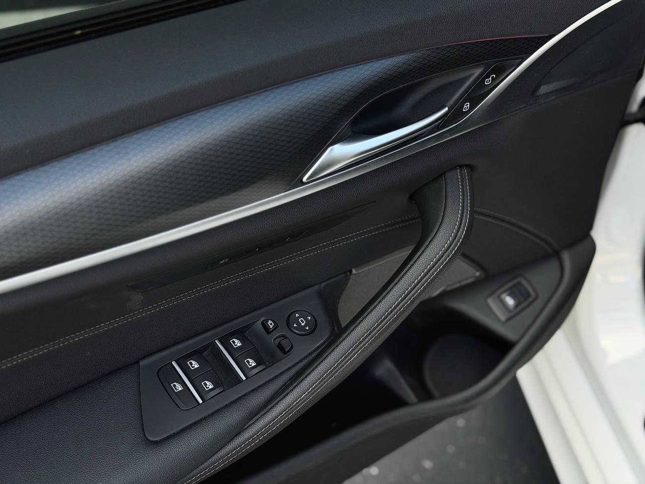 BMW 5-Series 540i 2021