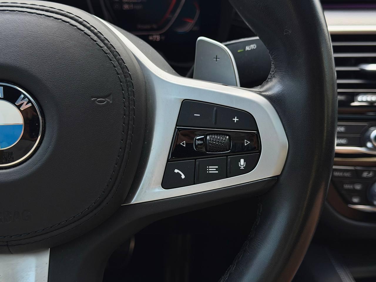 BMW 5-Series 540i 2021