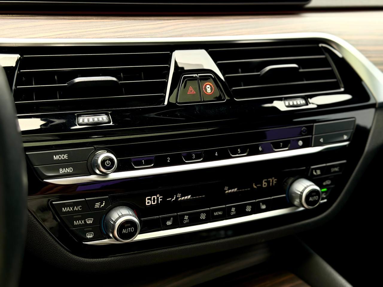 BMW 5-Series 530i 2022