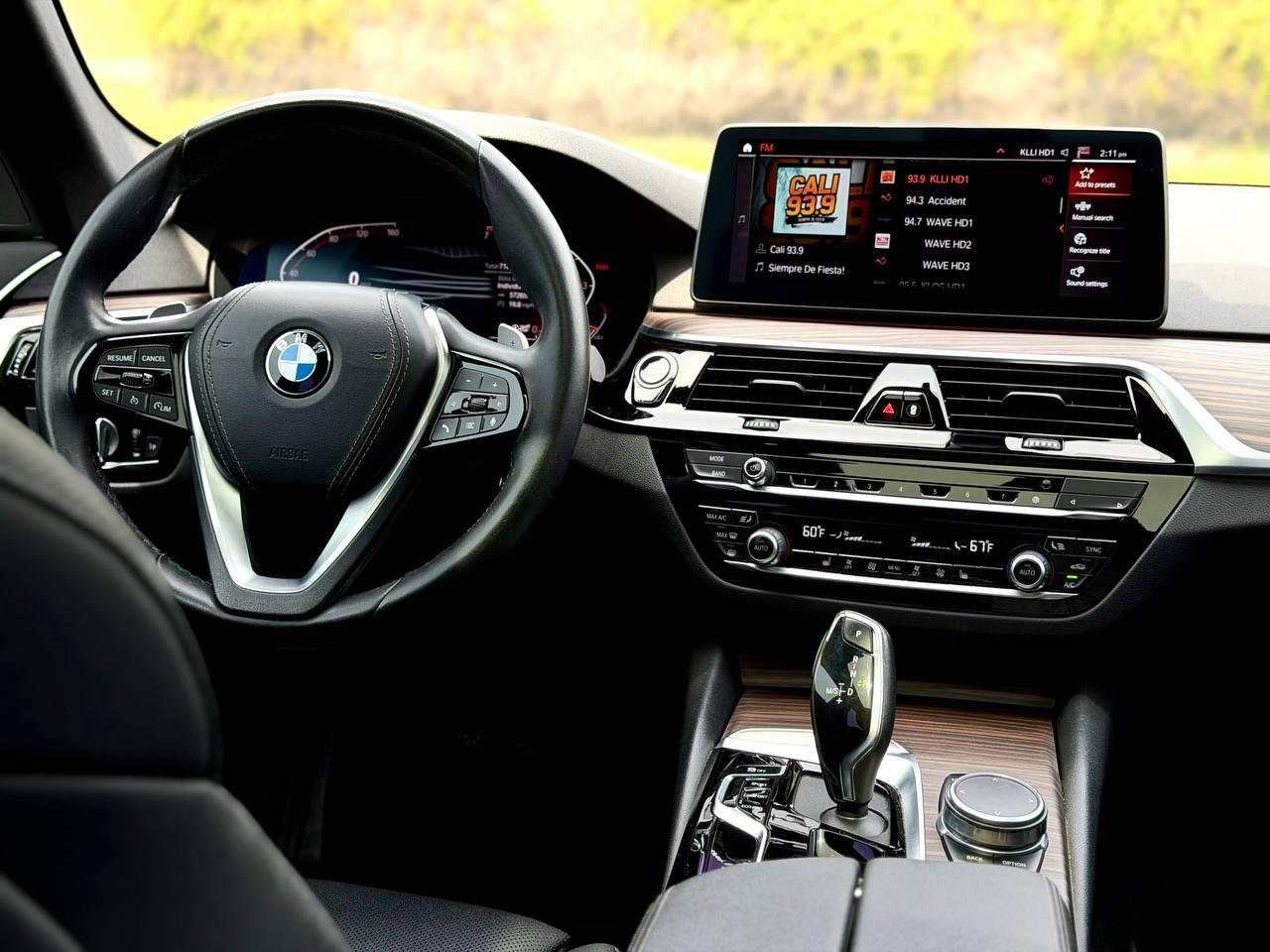 BMW 5-Series 530i 2022