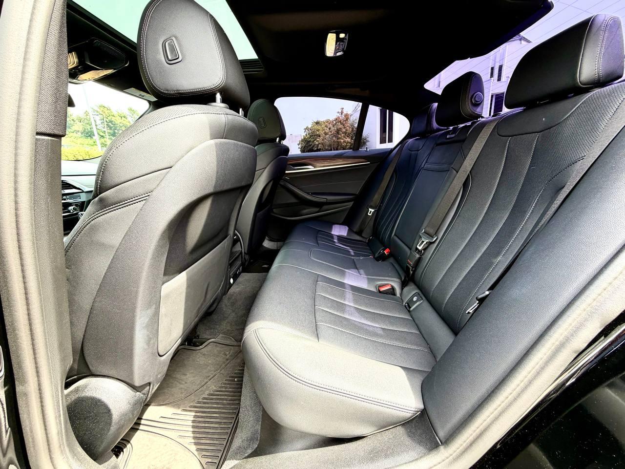 BMW 5-Series 530i 2022