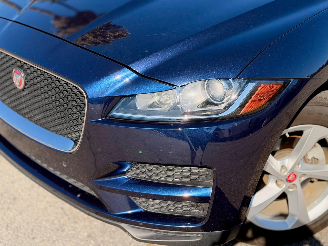 Jaguar F-Pace 25t Premium 2019