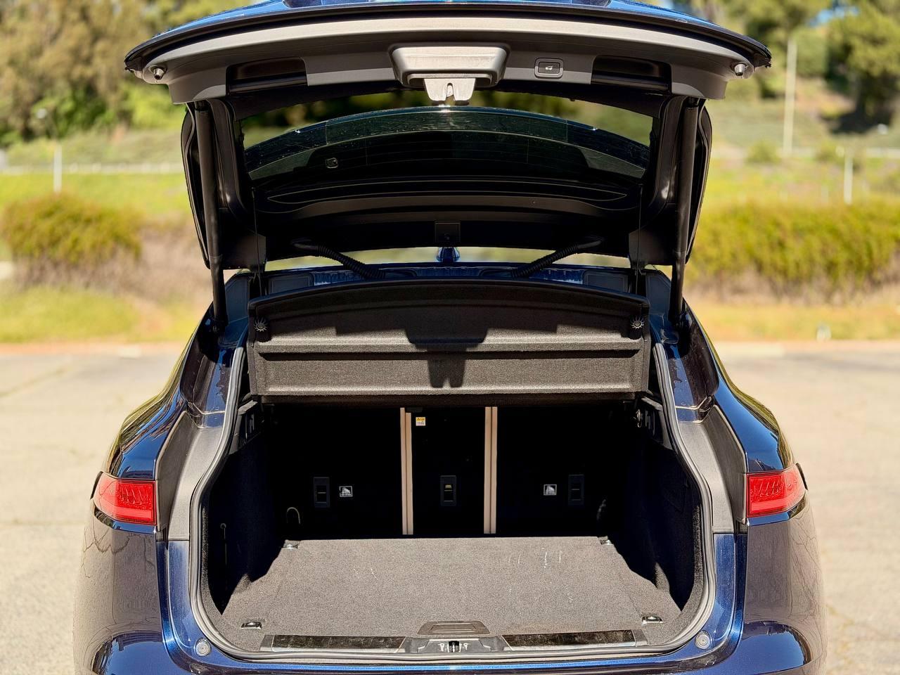 Jaguar F-Pace 25t Premium 2019