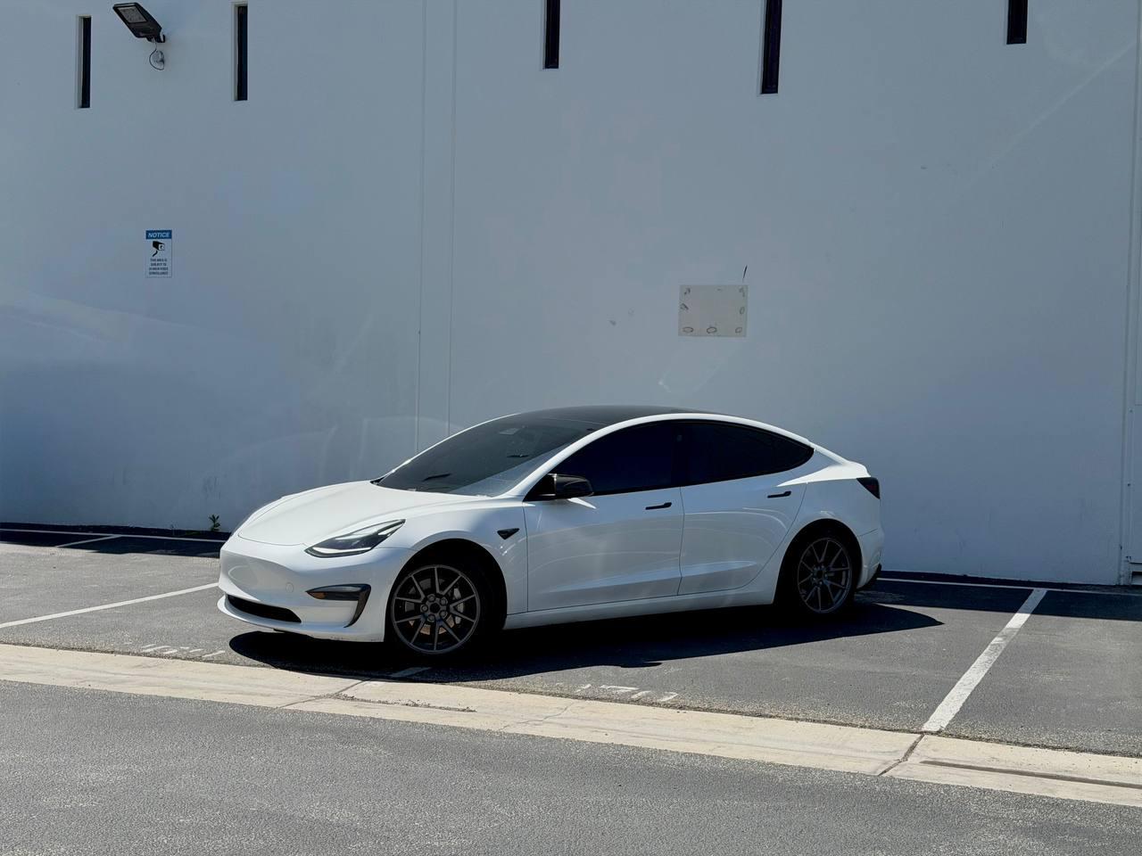 Tesla Model 3 Standard Range Plus 2021