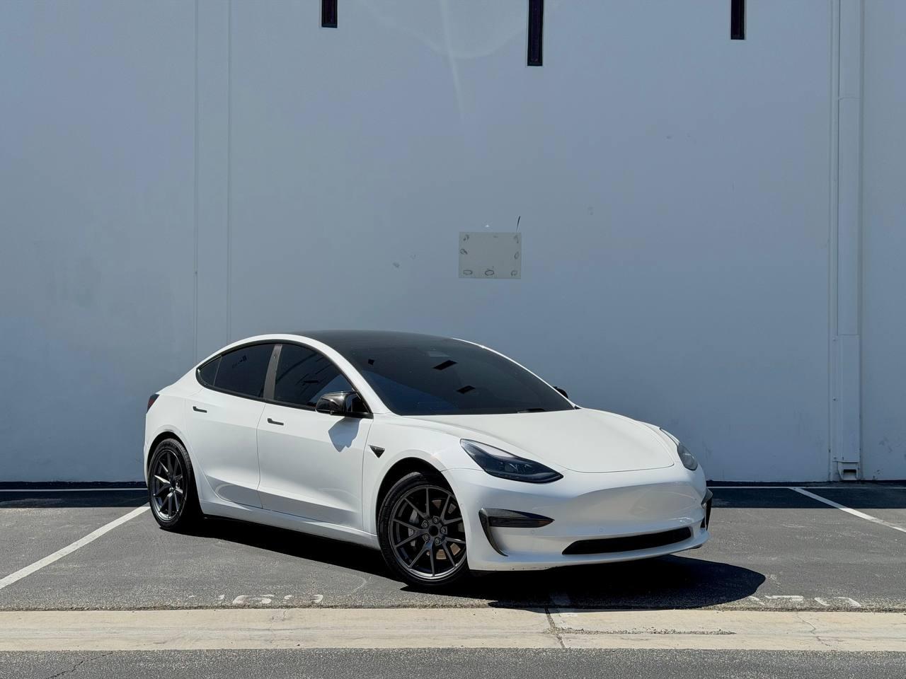 Tesla Model 3 Standard Range Plus 2021