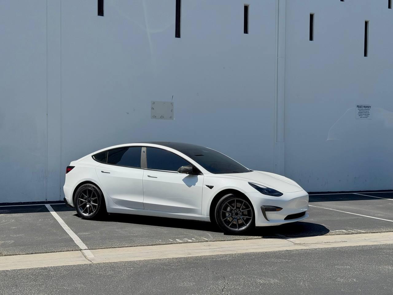Tesla Model 3 Standard Range Plus 2021