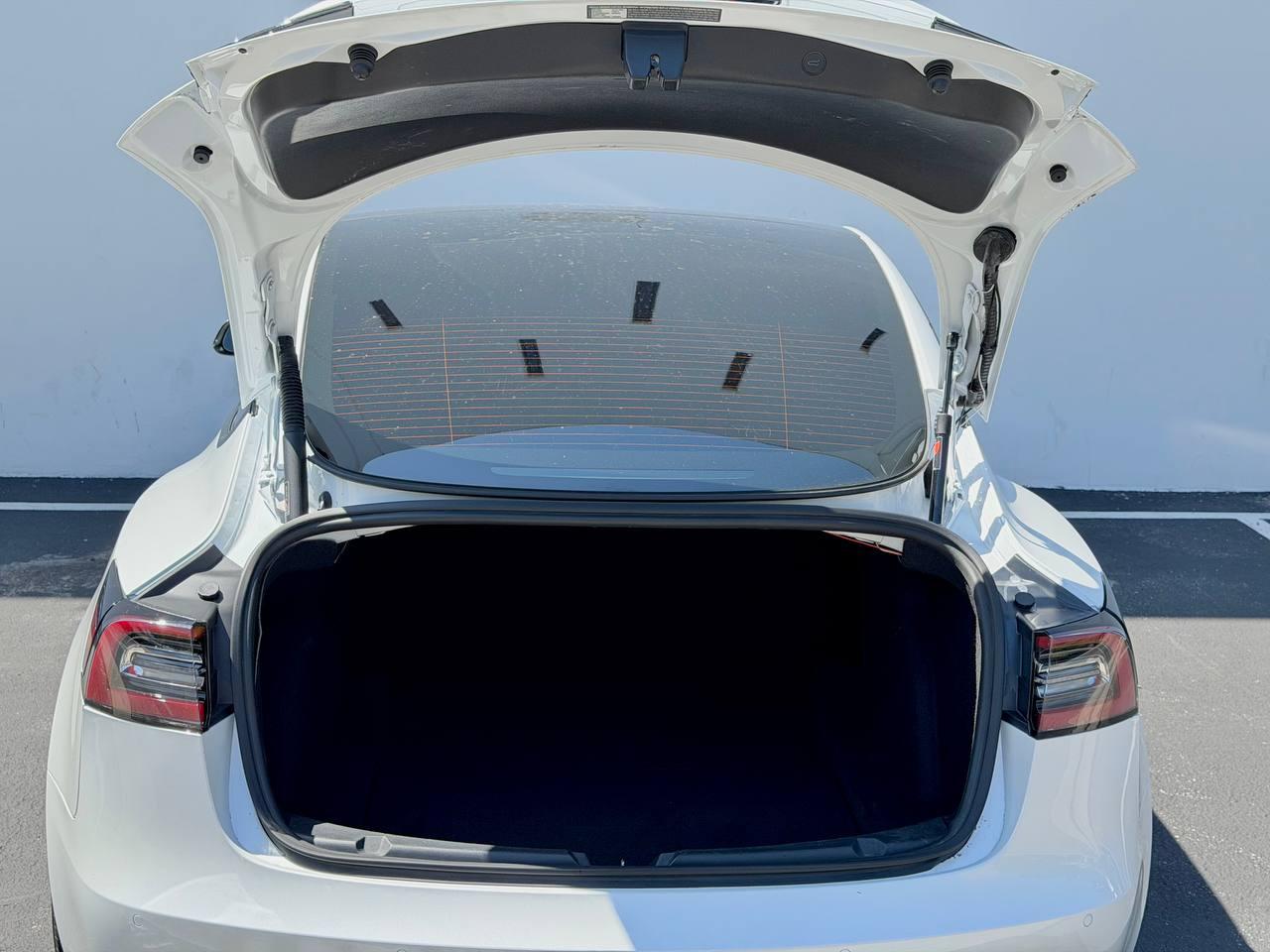 Tesla Model 3 Standard Range Plus 2021