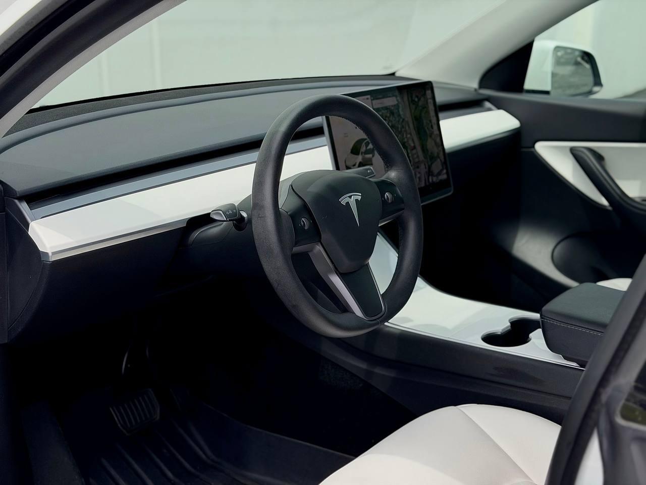 Tesla Model Y Long Range 2021