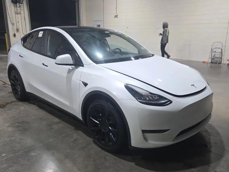 Tesla Model Y Long Range 2023