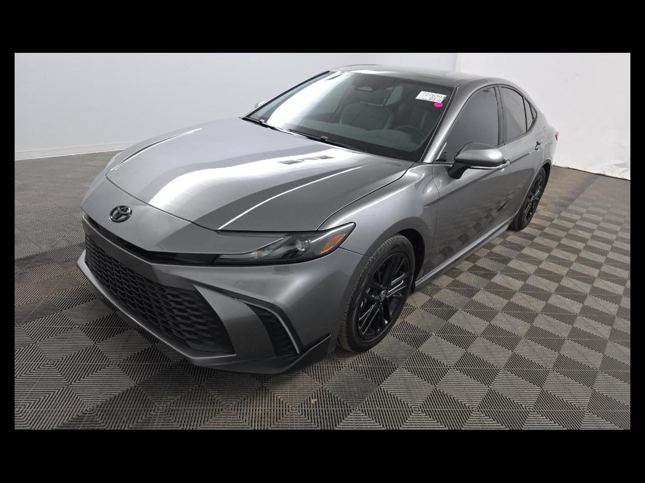 2025 Toyota Camry Hybrid SE