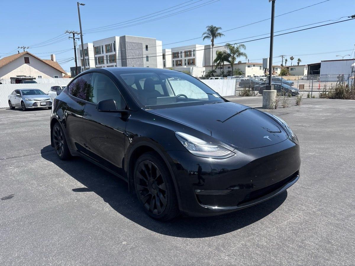 Tesla Model Y Long Range AWD 2023