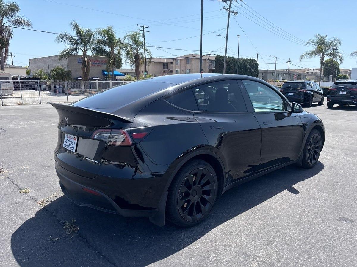 Tesla Model Y Long Range AWD 2023