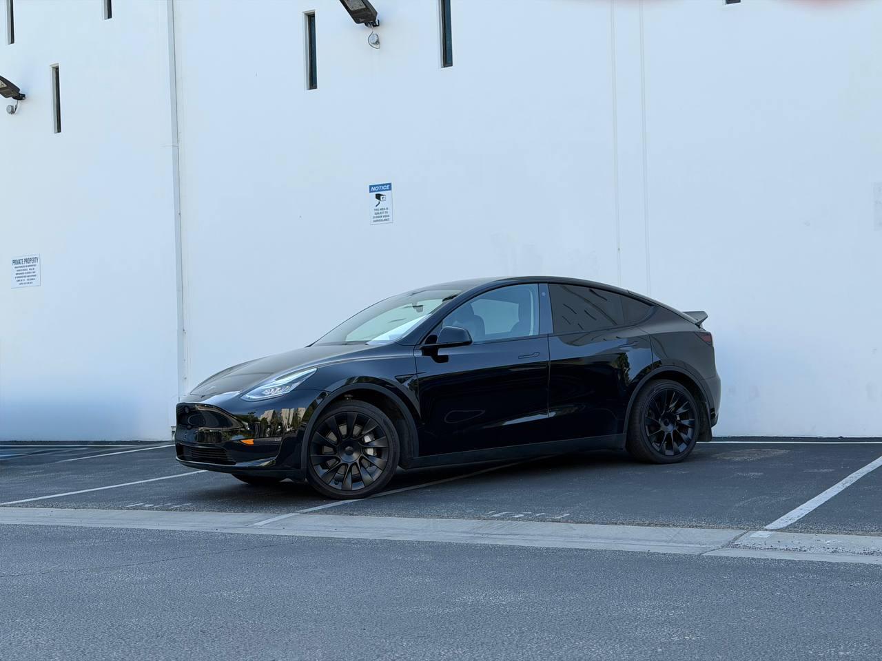 Tesla Model Y Long Range AWD 2023