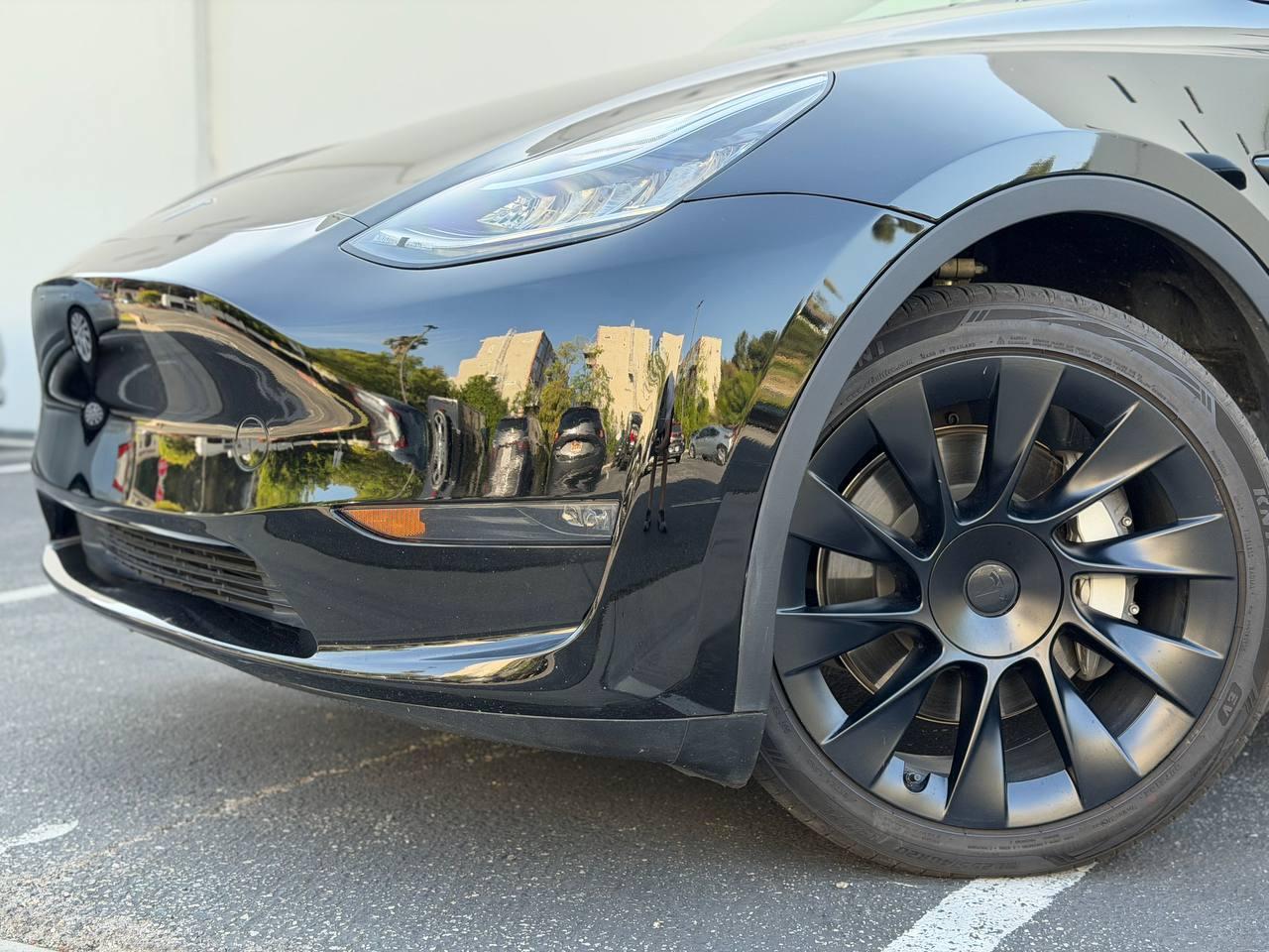 Tesla Model Y Long Range AWD 2023