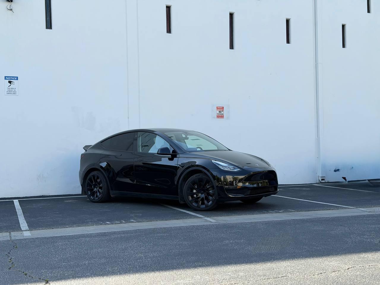 Tesla Model Y Long Range AWD 2023
