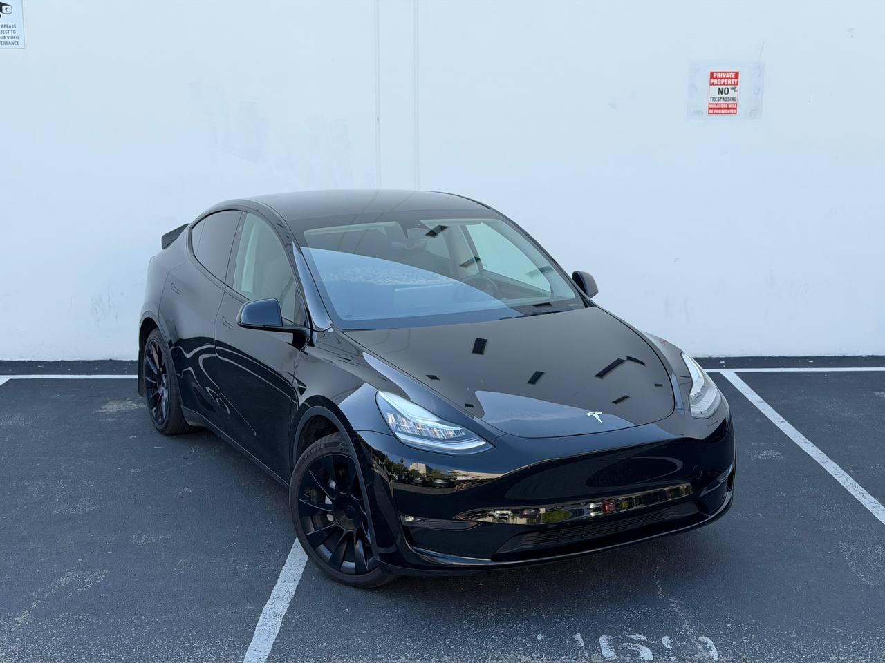Tesla Model Y Long Range AWD 2023
