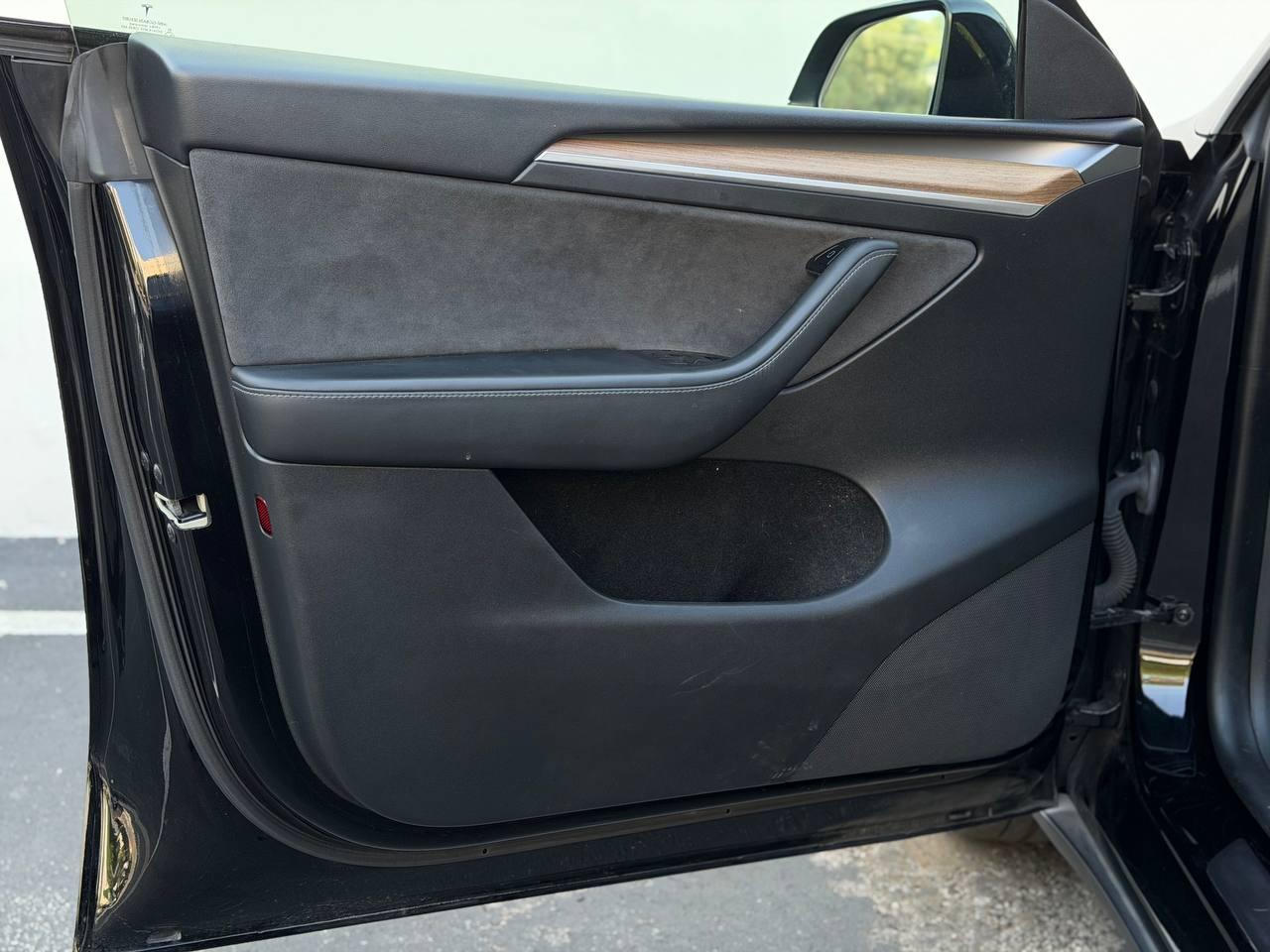 Tesla Model Y Long Range AWD 2023