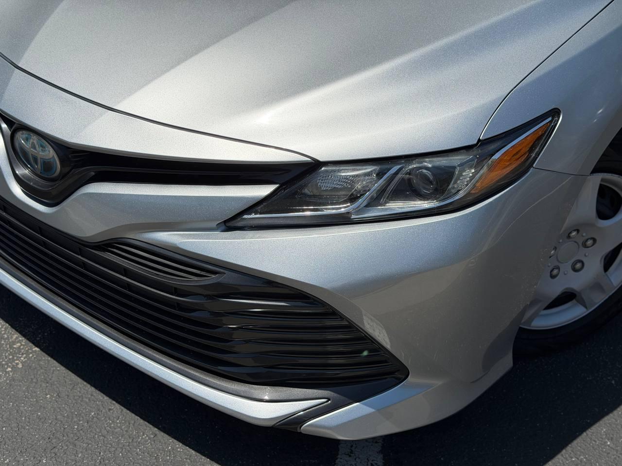 Toyota Camry Hybrid LE 2018
